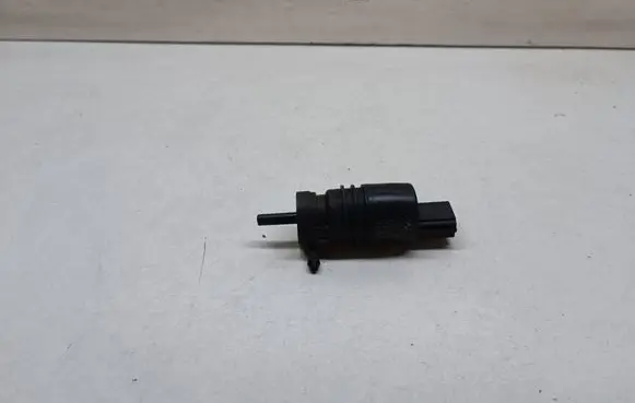 BMW 6 F12 F13 Windscreen/windshield washer pump 6934160 67126934160
