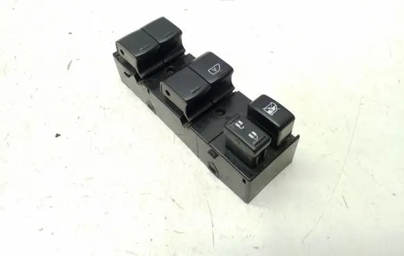 Subaru Impreza IV Electric window control switch 157586
