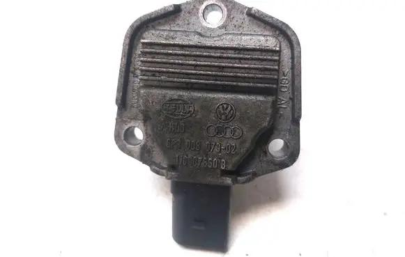 Volkswagen Golf IV Oil level sensor 1J0907660B