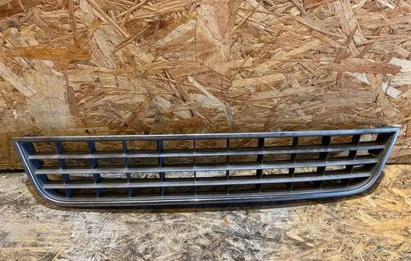 Audi A6 S6 C5 4B Front bumper lower grill 4B0807683L DN13074