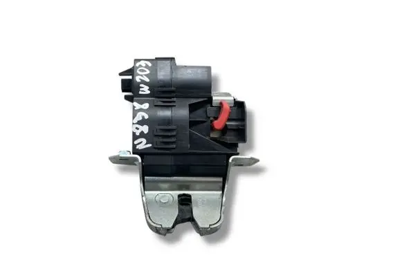 Mercedes-Benz CLC CL203 Tailgate/trunk/boot lock/catch/latch A2037400235