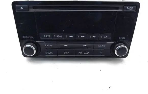 Mitsubishi Pajero Radio/CD/DVD/GPS head unit 8701A631