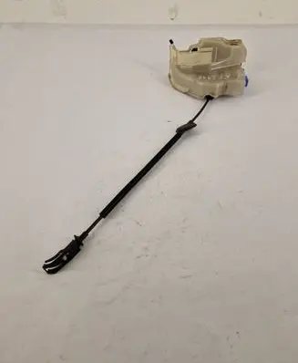 Volkswagen Golf Plus Front door lock 3D1837015AP