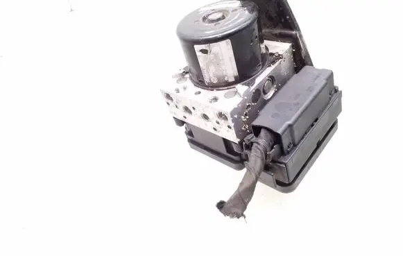 Volkswagen Golf V ABS Pump 1K0614517BD 1K0907379AD
