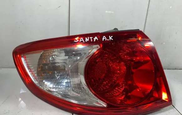 Hyundai Santa Fe Rear/tail lights 924012B000