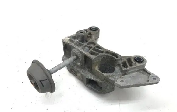 Jaguar I-Pace Engine mounting bracket J9D33D101AE