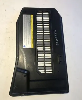 Volkswagen Touareg II Battery box tray cover/lid 7L0864643