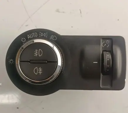 Opel Insignia A Light switch 13268707