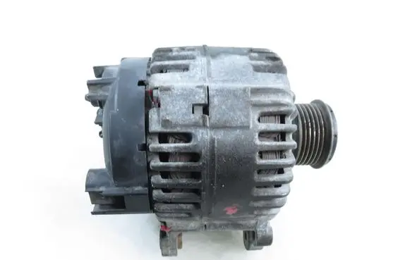 Volkswagen Golf Plus Generator/alternator 06F903023C