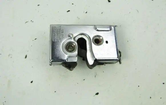 Audi 80 90 S2 B4 Rear door lock 8A0839016A