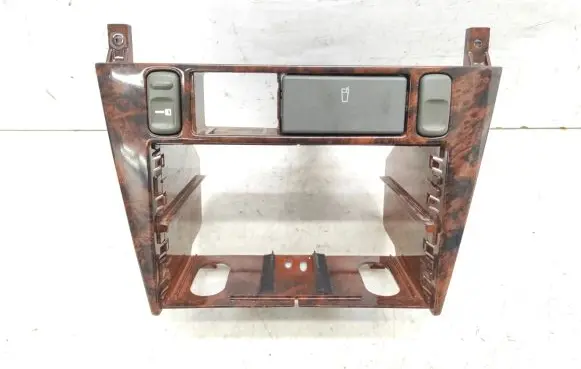 Radio/GPS head unit trim