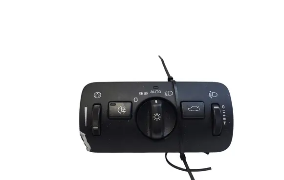Volvo V40 Light switch 30739425