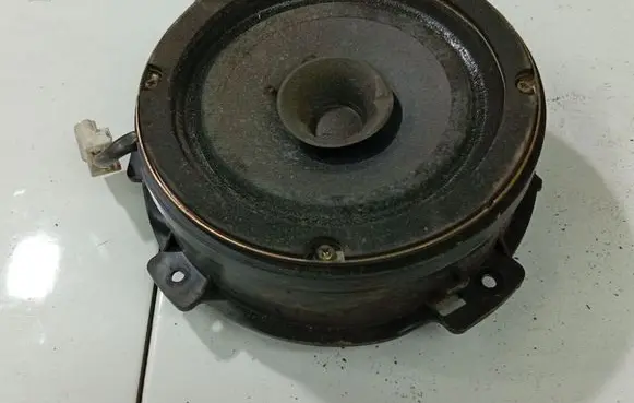 Hyundai Santa Fe Front door speaker 9633026300
