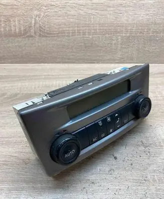 Renault Laguna II Climate control unit 8200001901C 52485201