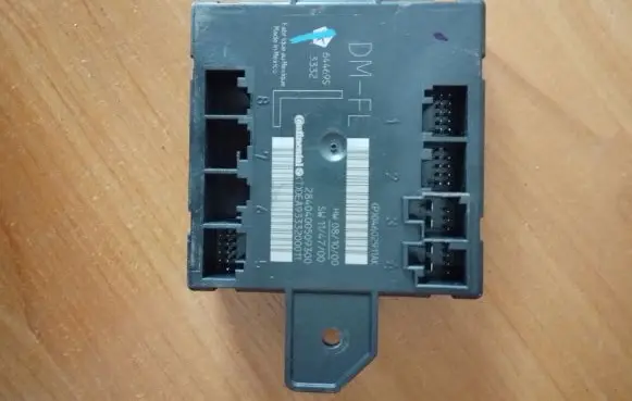 Jeep Grand Cherokee Door control unit/module 04602911AK