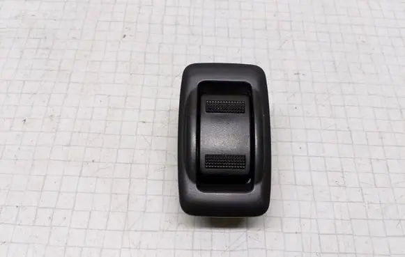 Mazda 626 Electric window control switch C8HD9565