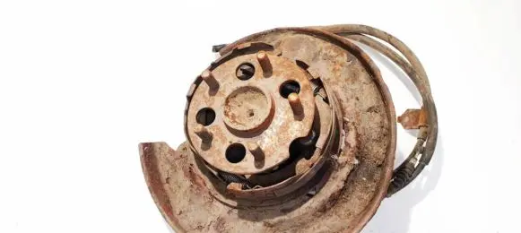 Toyota Avensis Verso Rear wheel hub