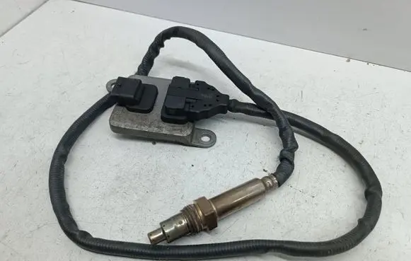 Mercedes-Benz GLE (W166 - C292) Lambda probe sensor A0009059803 5WK96683E 0009059803