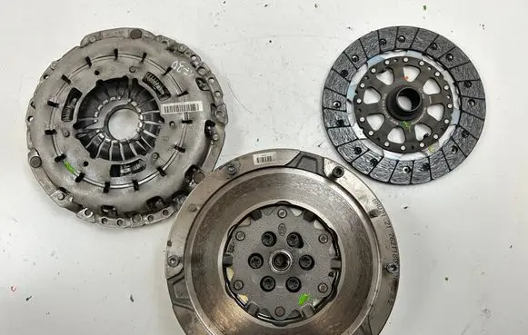 BMW 1 F20 F21 Clutch set kit 7621180 7614325 7614326