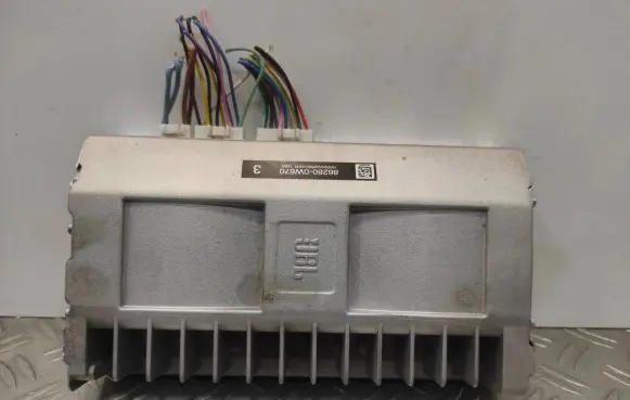 Toyota Land Cruiser (J150) Sound amplifier 862800W670