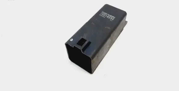 Volvo XC90 Glow plug pre-heat relay 75614334