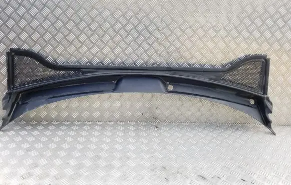 Wiper trim