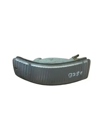 Audi 80 90 S2 B4 Front indicator light 198201
