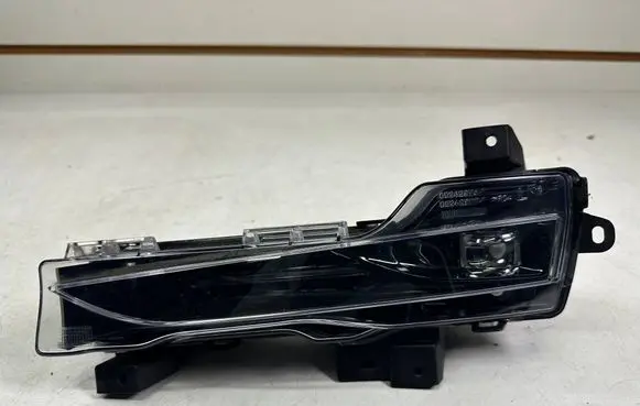 Tesla Model 3 Front fog light 150793200C 0024301302 18072023