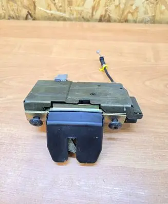 Volvo XC90 Tailgate/trunk/boot lock/catch/latch 30636919
