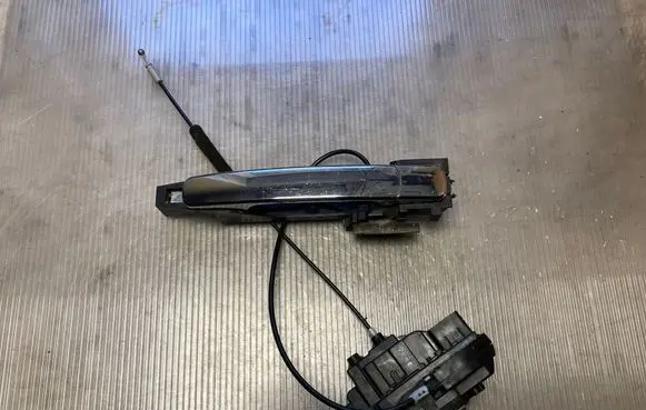Nissan Murano Z50 Rear door lock 4404C