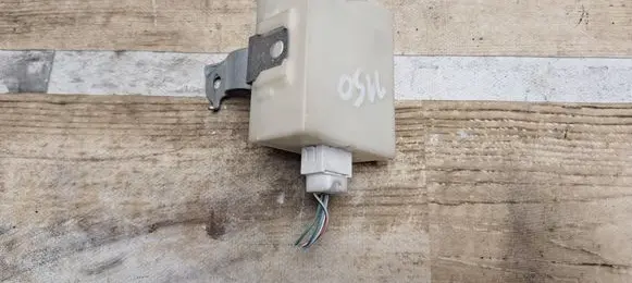 Toyota Avensis T250 Door control unit/module 8974105070 73668012