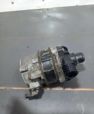 Volvo V60 Electric auxiliary coolant/water pump 701360280 31293979
