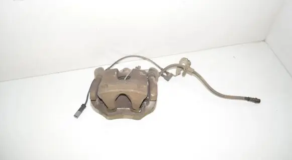 BMW 2 F46 Front brake caliper 6860267 34116860267