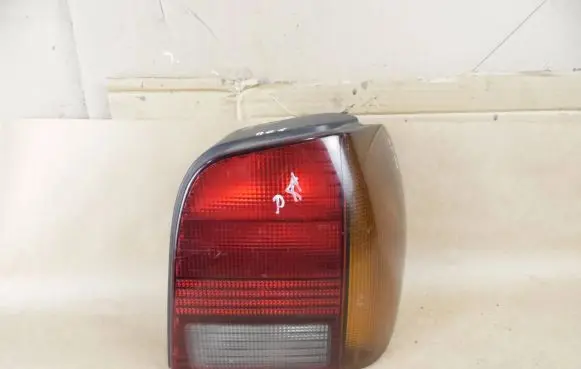 Volkswagen Polo III 6N 6N2 6NF Rear/tail lights