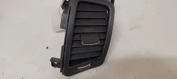 KIA Sorento Dashboard side air vent grill/cover trim 974202P000