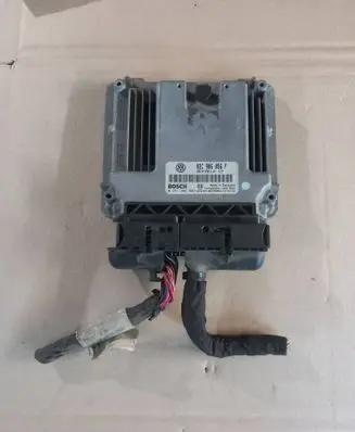 Volkswagen Touran I Engine control unit/module 03C906056F 0261S02003