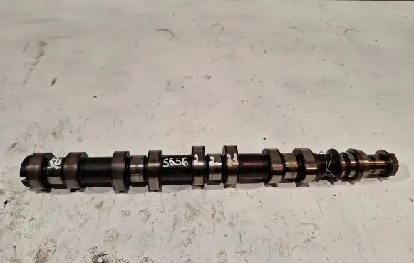Opel Corsa D Engine head 55562231