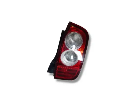 Nissan Micra Rear/tail lights Rs102