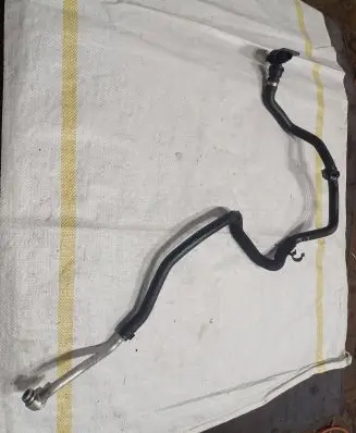 BMW X5 F15 Engine coolant pipe/hose 7647710