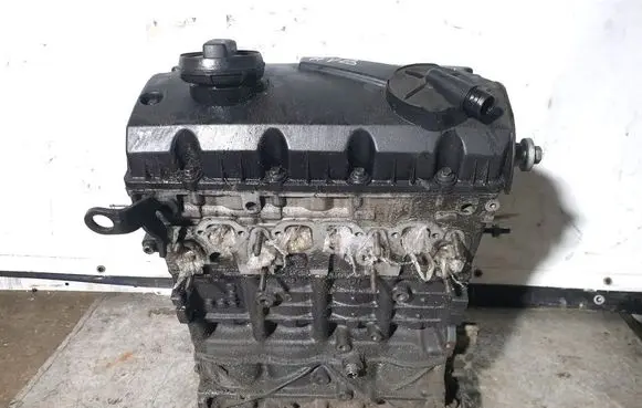 Volkswagen PASSAT B5.5 Engine AVB