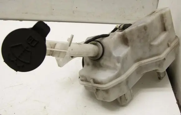 Opel Crossland X Windshield washer fluid reservoir/tank 39138621
