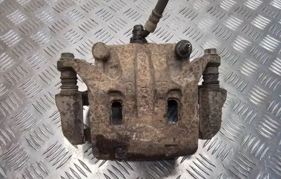 Nissan Navara D40 Front brake caliper