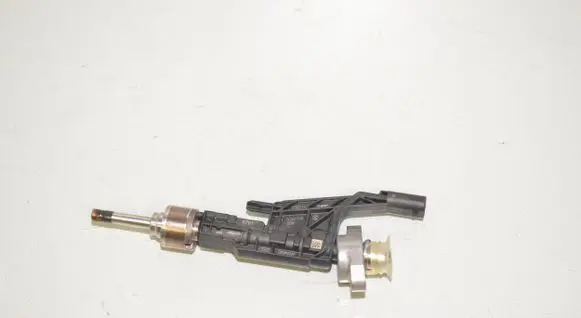 BMW X1 U11 Fuel injector 8744746 13538744746