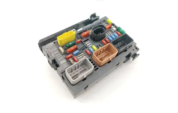 Citroen Berlingo Fuse box set 9675877980