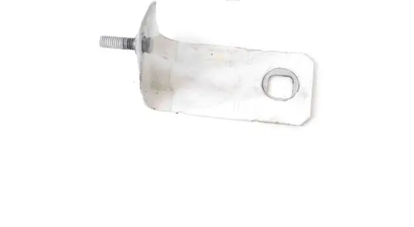 Maserati Ghibli Fender mounting bracket D384