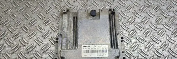 Renault Captur Engine control unit/module 0281030899