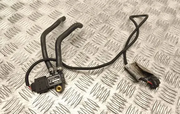 Mercedes-Benz C W204 Exhaust gas pressure sensor 0281006278 A2045408709
