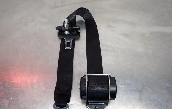 Mitsubishi Colt Middle seatbelt (rear) 602441500MN108301