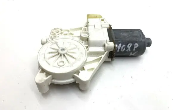 BMW 4 F32 F33 Front door window regulator motor 985158 985158102