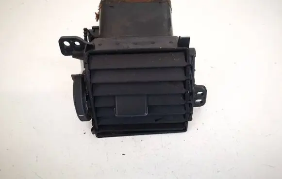 Toyota Auris 150 Dash center air vent grill bourbon9474
